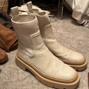 Mango leather cream combat pull on boots Sz 8